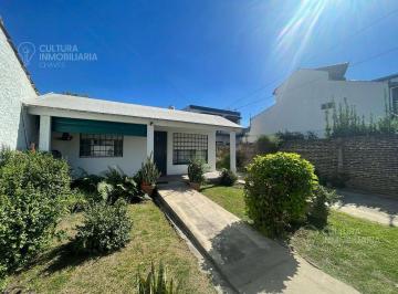 Casa · 150m² · 6 Ambientes · 1 Cochera · Venta 2 Casas de 3 Ambientes en Mismo Lote Villa Tesei Multifamiliar