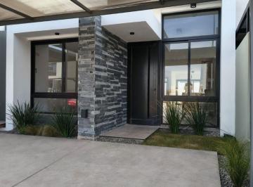 PH de 3 ambientes, Córdoba · Alquilo Dúplex en Planta Baja 2 Dor. 2 Baños. Cochera Doble. Patio