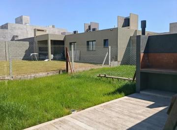 Casa · 72m² · 3 Ambientes · 1 Cochera · Venta Duplex 2 Dorm. con Cochera y Patio, Docta Av, Cordoba