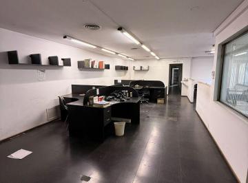 Oficina comercial de 16 ambientes, Córdoba · Oficinas + Deposito + Acceso Camiones 612 m² Cub. en Lote de 1.139 m² Alto Alberdi
