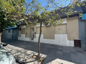 Casa de 7 ambientes, Córdoba · Frente a La Reina Fabiola! 150 m² Ubicacion Privilegiada!