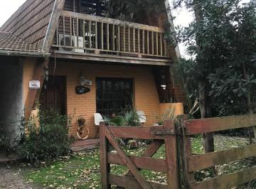 Casa · 80m² · 3 Ambientes · 1 Cochera · Venta Casa Cerca de La Laguna 500 m Lote Pileta