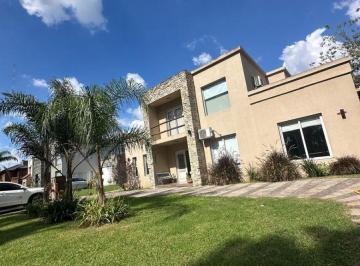 Casa de 5 ambientes, Ituzaingó · Casa Altos del Sol 5 Ambientes con Pisicna
