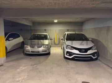 Garage · 12m² · Cocheras Cubiertas en Venta