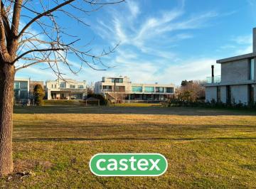 Terreno · 953m² · Lote Al Rio en Venta Barrio El Yacht, Nordelta