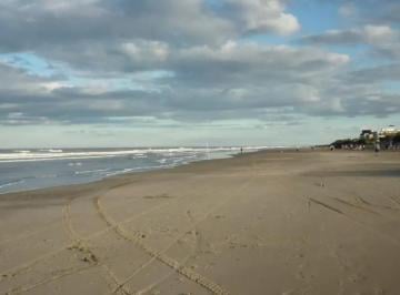 Quinta vacacional de 3 ambientes, San Clemente del Tuyú · Tu "Vidario" Cerca del Mar con Alma Propia
