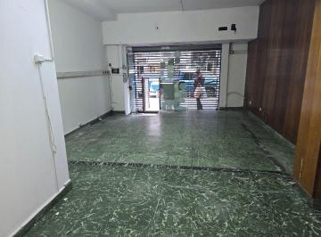 Local comercial · 32m² · Local C/vidriera y Cortina Automatica en Alquiler en Lomas de Zamora