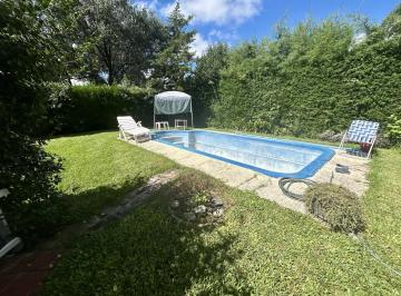 Casa · 100m² · 3 Ambientes · 1 Cochera · Departamento en Mapuche C. C Venta
