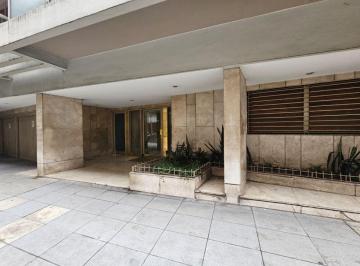 Departamento de 3 ambientes, Recoleta · Alquiler 3 Amb con Balcón y Baulera en Recoleta / Palermo - Edificio de Categoría con Encargado