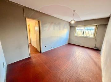 Departamento · 71m² · 3 Ambientes · Departamento 3 Ambientes con Patio Olivos Centro