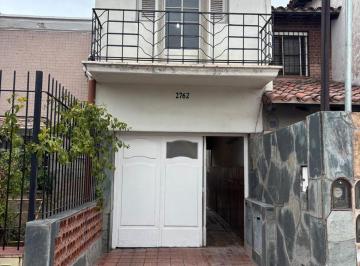Casa · 105m² · 5 Ambientes · 1 Cochera · Alquiler Casa 3 Dorm. y 1 Baño 6ta. Sección