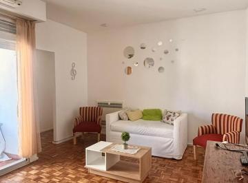 Departamento · 35m² · 2 Ambientes · Alquiler Temporario - 2 Ambientes Amoblado C/balcón - Paraguay 2400 - Recoleta.