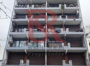 Departamento · 90m² · 4 Ambientes · Dn - Departamento 4 Ambientes en Alquiler, Quilmes Centro!