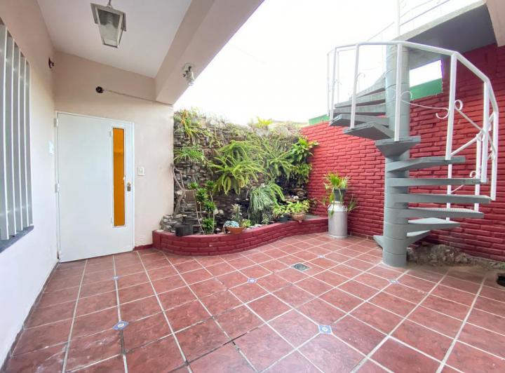 Casa · 102m² · 4 Ambientes