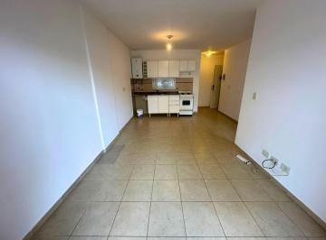 Departamento · 35m² · 2 Ambientes · Alquiler - Depto 1 Dormitorio Balcon Al Contrafrente - Centro Rio