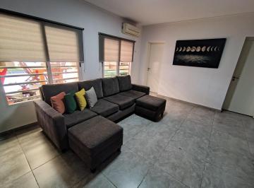 Casa · 178m² · 4 Ambientes · 2 Cocheras · Venta Casa 4 Ambientes C/pileta Ramos Mejia
