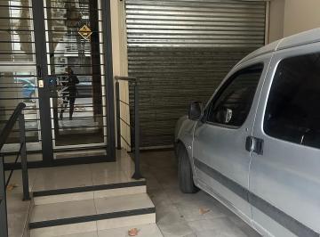 Garage en Alquiler Distrito Centro · Cochera Totalmente Cerrada