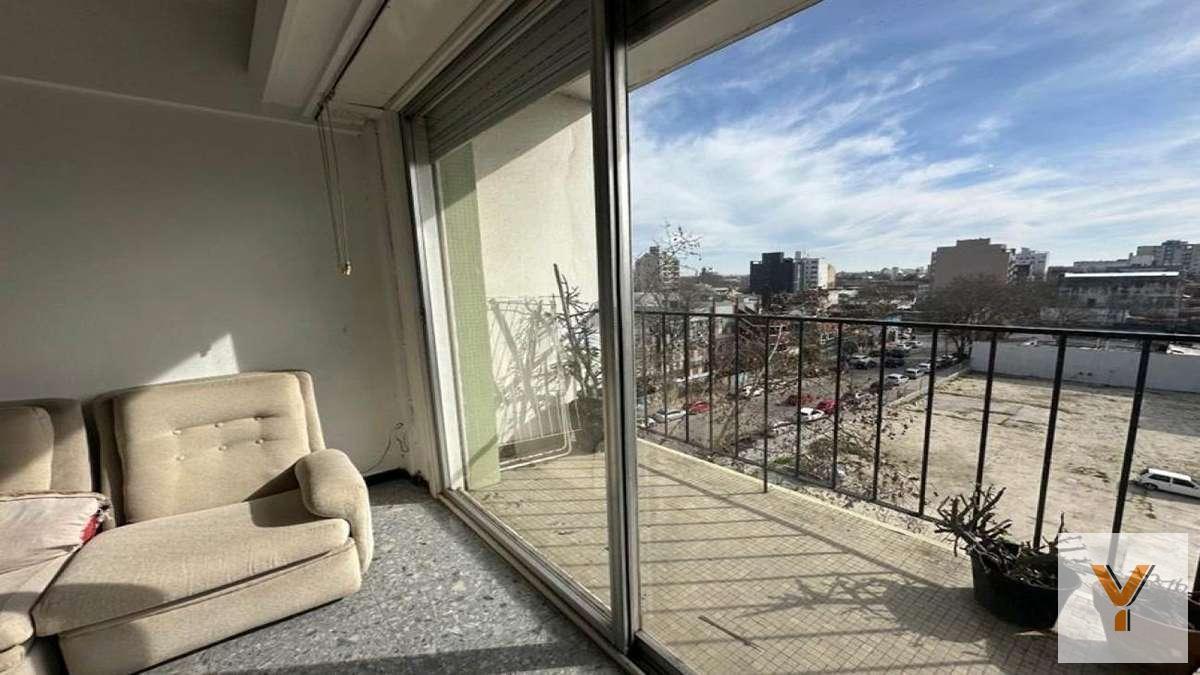 Departamento de dos dormitorios en venta sobre calle 20 de Septiembre