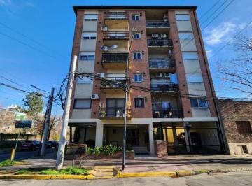 Departamento de 2 ambientes, Tigre · Tigre Centro - Sarmiento Al 600 Esq. Enciso