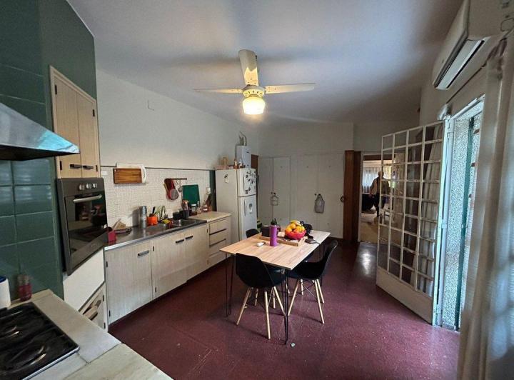 Casa · 204m² · 6 Ambientes · 1 Cochera