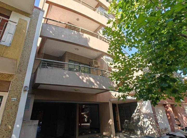 Alquiler Semipiso 2 Amb C/balcón V. Pueyrredon
