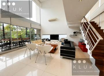 Casa · 180m² · 4 Ambientes · 2 Cocheras · Casa 4 Ambientes en Venta en El Country El Sosiego con Vista Al Golf