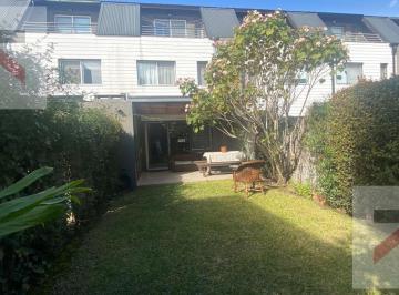 PH · 150m² · 4 Ambientes · 1 Cochera · Triplex en Punta Chica 4 Amb, 3dorm. con Cochera y Jardin