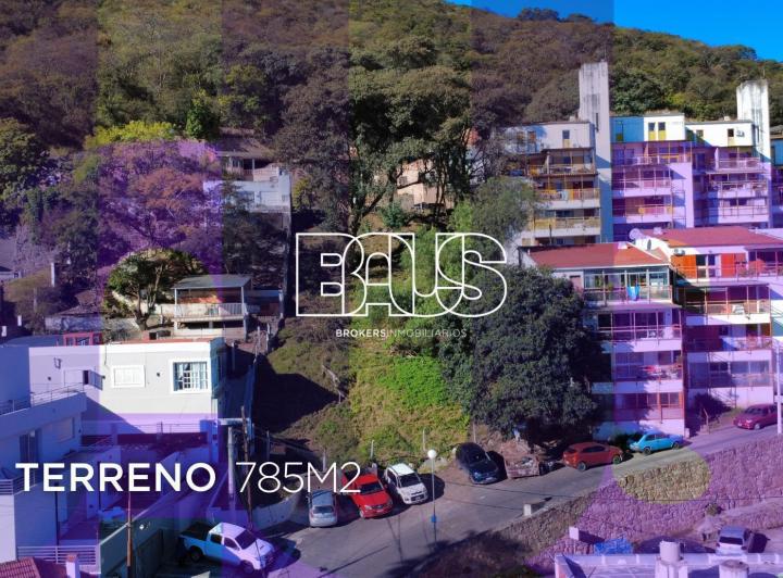 Terreno · 785m²