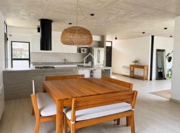 Casa · 186m² · 5 Ambientes · Casa en Venta, Barrio San Matías