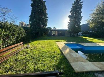 Casa · 148m² · 5 Ambientes · 2 Cocheras · Venta Casa Palos Verdes Tres Dorm. con Pileta Oportunidad
