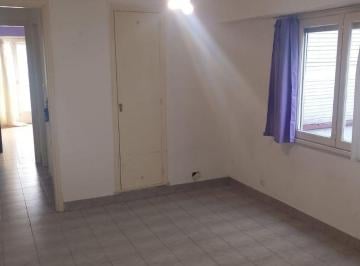 Departamento de 2 ambientes, Mar del Plata · Alquiler 2 Ambientes por 24 Meses - B. Maritimo Entre Peastonal y Luro