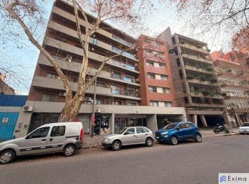 Departamento · 89m² · 4 Ambientes · 1 Cochera · Venta - Departamento 3 Dorm. con Cochera y Baulera en Barrio Lourdes / Rosario