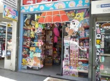 THE-THE-3900_2 · Balvanera Local en Alquiler Excelente Zona Comercial!