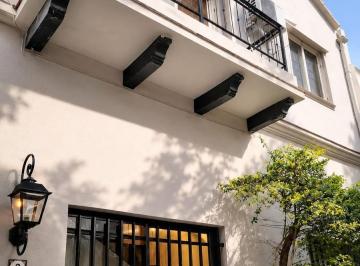 PH · 110m² · 5 Ambientes · Venta | PH | Florida | Melo 2400 | 5 Amb | Reciclado | Entrada Independiente | Sin Expensas | Patio