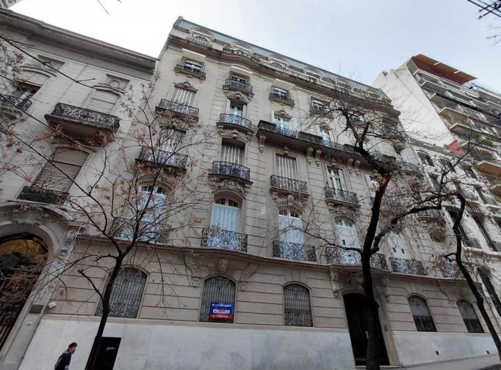 Departamento · 200m² · 5 Ambientes · 1 Cochera