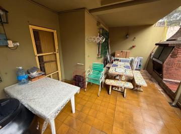 PH · 64m² · 3 Ambientes · 1 Cochera · PH 3 Ambientes Patio Parrilla Parque Avellaneda