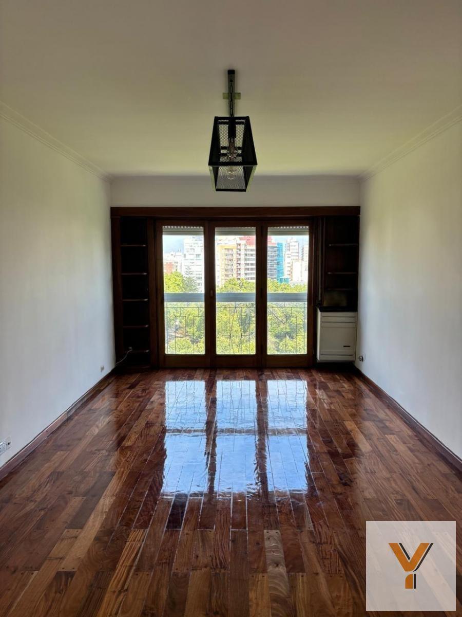 Departamento 2 dorm, 65m² en piso alto con balcón — Centro