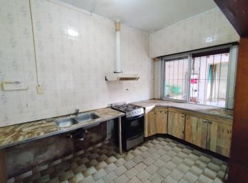 PH · 88m² · 3 Ambientes · Venta PH 2 Ambientes Pb - Lomas de Zamora