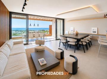 Foto1 · Apartamento de 3 Dorm., Parrillero de Uso Exclusivo y Jardín en Punta Ballena, Punta del Este