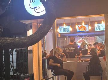 Fondo de comercio de 2 ambientes, Córdoba · Fondo de Comercio - Hamburguesería Smashbros - Nueva Córdoba