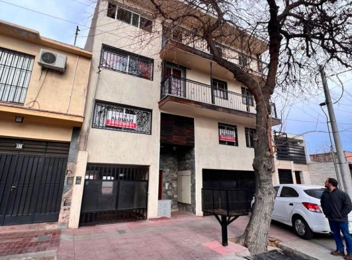 Departamento · 1m² · 3 Ambientes · 1 Cochera