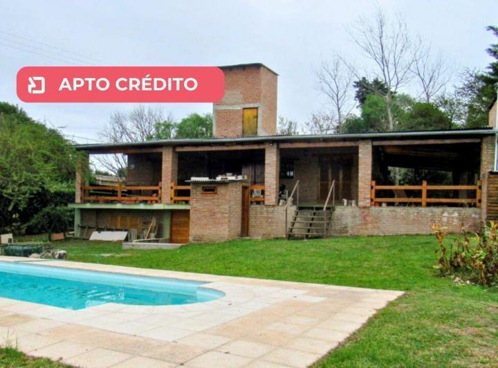 Casa · 157m² · 5 Ambientes · 2 Cocheras