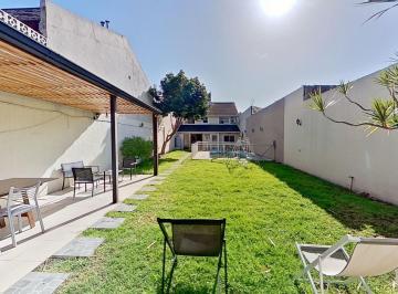 Casa · 319m² · 5 Ambientes · 2 Cocheras · Casa Espectacular Pileta Venta Caseros A/credito