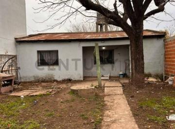 Casa · 60m² · 1 Dormitorio · 2 Cocheras · Venta de Casa en City Bell