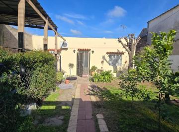 Casa · 105m² · 3 Ambientes · 2 Cocheras · Casa Tres Ambientes en Venta en Ituzaingó Norte Apto Credito