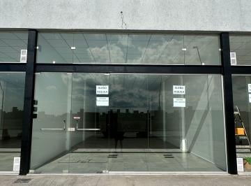 Local comercial · 90m² - Augusto Zlauvinen · Local Comercial Manantiales II
