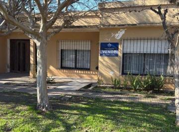 Casa de 4 ambientes, San Antonio de Areco · Venta Casa en San Antonio de Areco