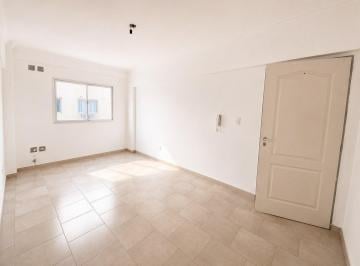 Departamento · 32m² · 2 Ambientes · 1 Cochera · Venta | Departamento 2 Ambientes con Cochera en Ramos Mejía