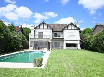 Casa · 244m² · 6 Ambientes · 2 Cocheras · Venta Casa Escritorio y Dependencia - Club de Campo Pueyrredón