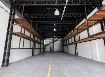 Depósito · 556m² · 3 Ambientes · 4 Cocheras · Alquiler Galpon Villa Luro 8,66 X 33 556 m Mixtura 3